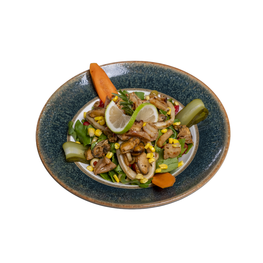 DENİZ ÜRÜNLERİ SALATA